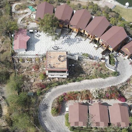 Bamboo Saa Resort & Spa - Удайпур Екстериор снимка