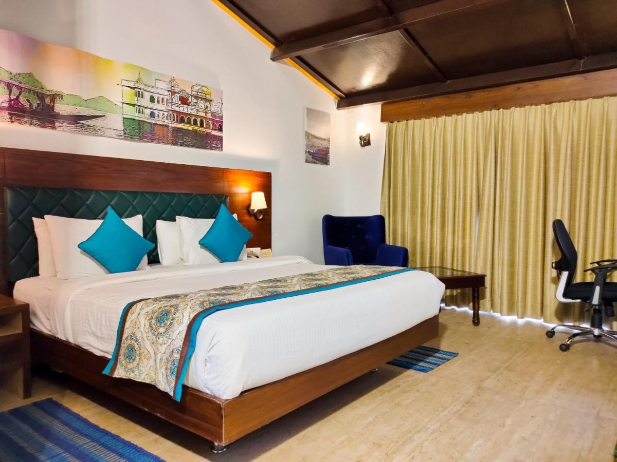 Bamboo Saa Resort & Spa - Удайпур Екстериор снимка