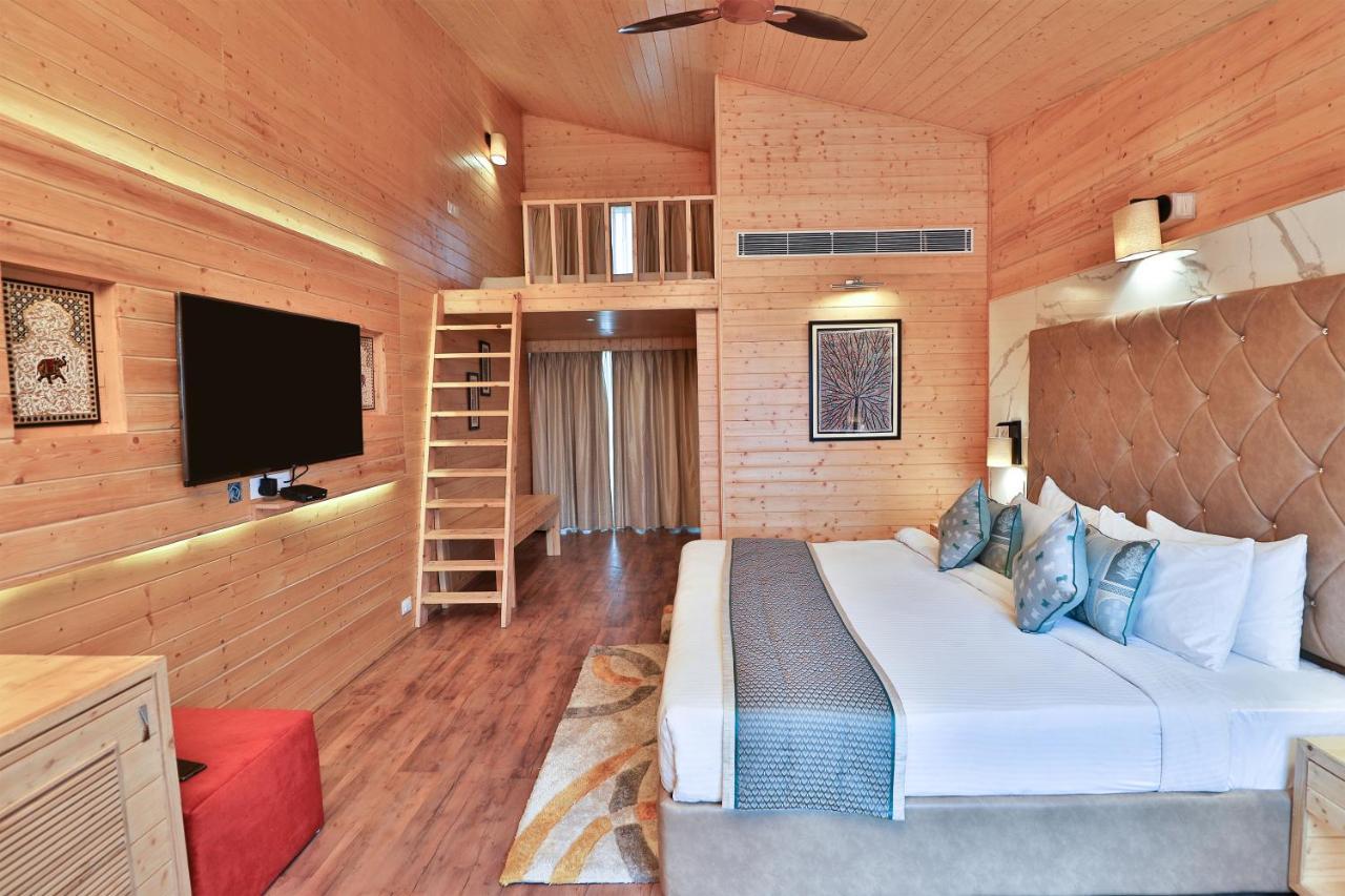 Bamboo Saa Resort & Spa - Удайпур Екстериор снимка